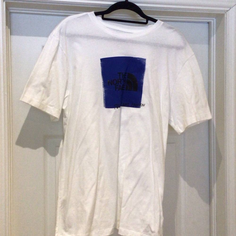 The North Face White Short-Sleeve Tee Althleisure Casual Size L
